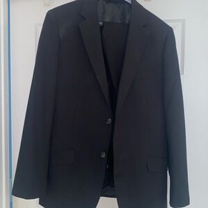 Apt 9 brand suit and pants in black. Men's suit.